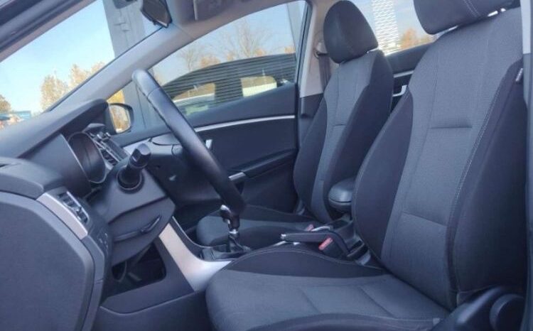 HYUNDAI I30  | FWD (przód) | Manualna | 110 KM | Czarny full