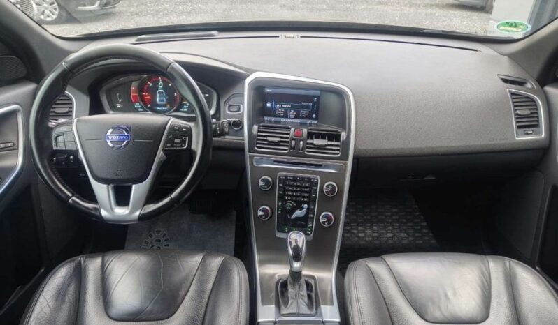 VOLVO XC 60 | 4×4 (stały) | Automatyczna | 215 KM | Brązowy full