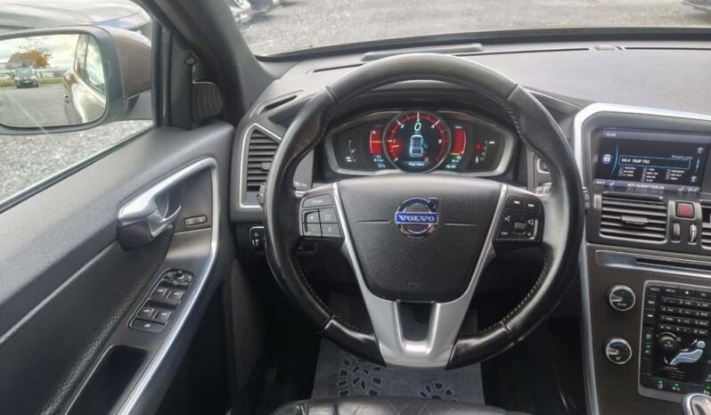 VOLVO XC 60 | 4×4 (stały) | Automatyczna | 215 KM | Brązowy full