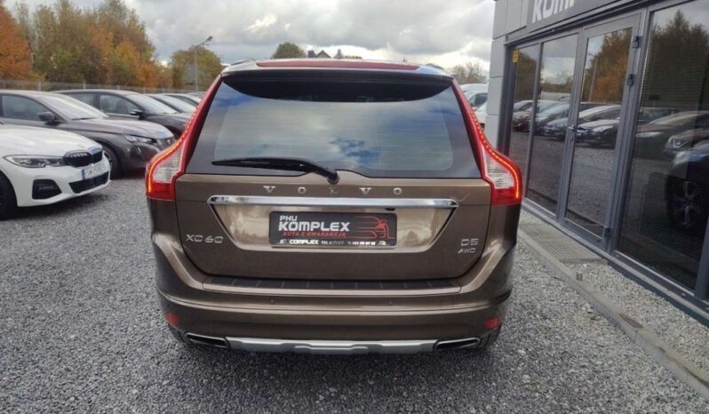 VOLVO XC 60 | 4×4 (stały) | Automatyczna | 215 KM | Brązowy full
