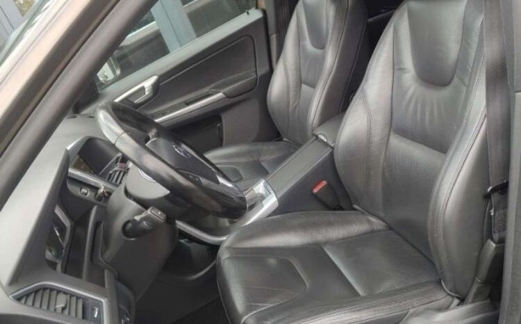 VOLVO XC 60 | 4×4 (stały) | Automatyczna | 215 KM | Brązowy full