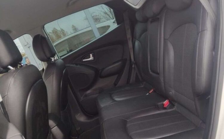 HYUNDAI ix35  | FWD (przód) | Automatyczna | 166 KM | Biały full