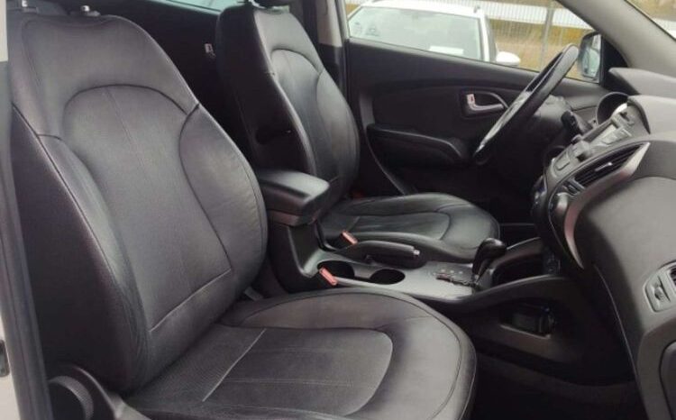 HYUNDAI ix35  | FWD (przód) | Automatyczna | 166 KM | Biały full