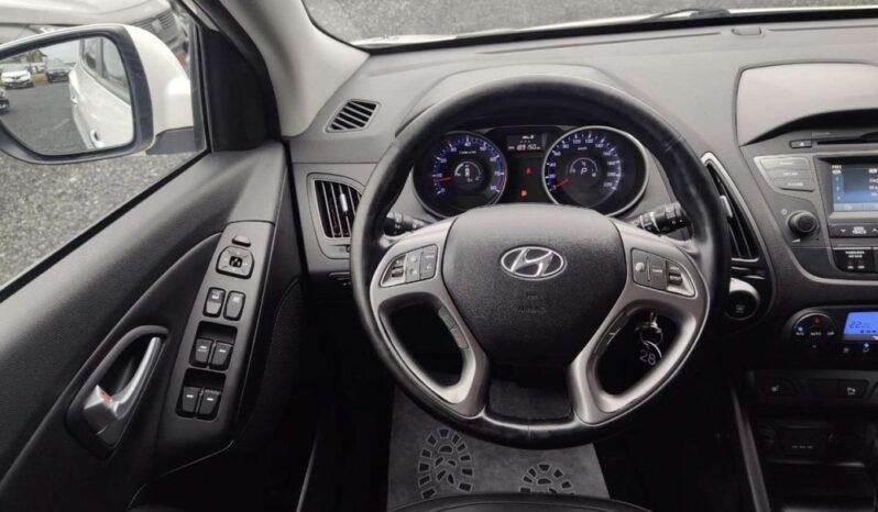 HYUNDAI ix35  | FWD (przód) | Automatyczna | 166 KM | Biały full
