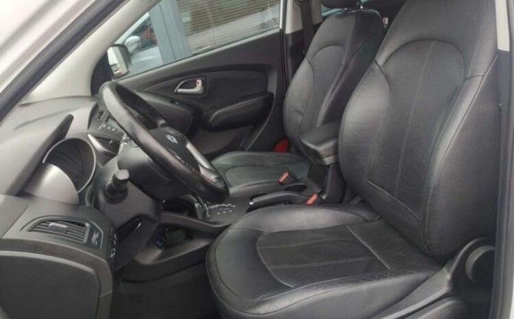 HYUNDAI ix35  | FWD (przód) | Automatyczna | 166 KM | Biały full