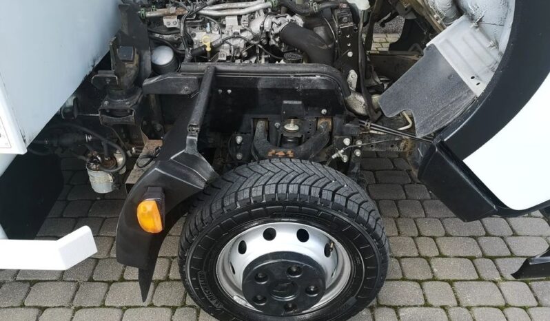 RENAULT Maxity | RWD (tył) | Manualna | 140 KM | Biały full