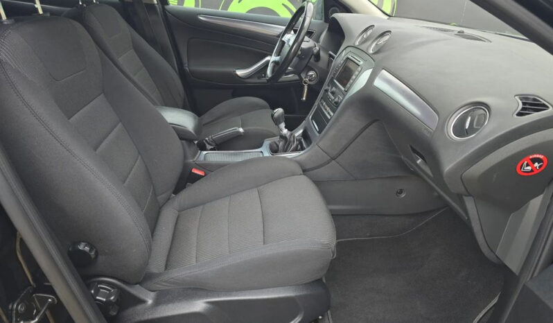 FORD Mondeo  | FWD (przód) | Manualna | 140 KM | Czarny full