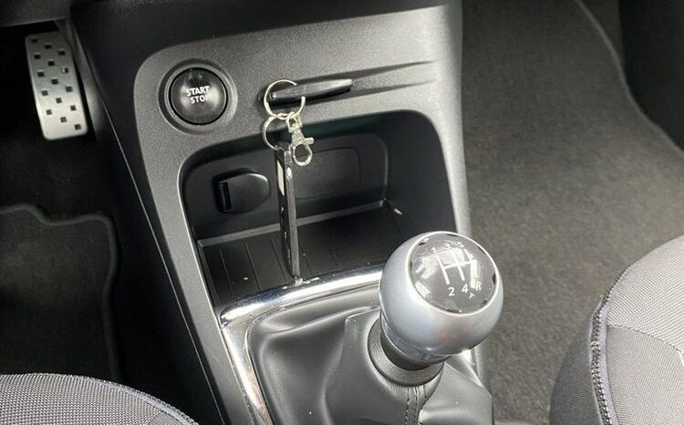 RENAULT Captur  | FWD (przód) | Manualna | 90 KM | Niebieski full