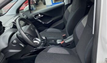 PEUGEOT 2008  | FWD (przód) | Manualna | 102 KM | Biały full