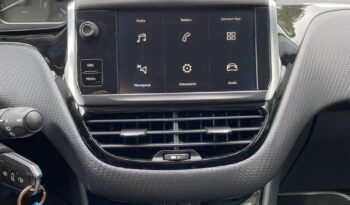 PEUGEOT 2008  | FWD (przód) | Manualna | 102 KM | Biały full