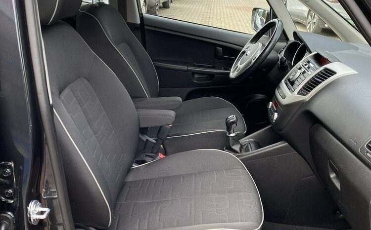 KIA Venga  | FWD (przód) | Manualna | 90 KM | Czarny full