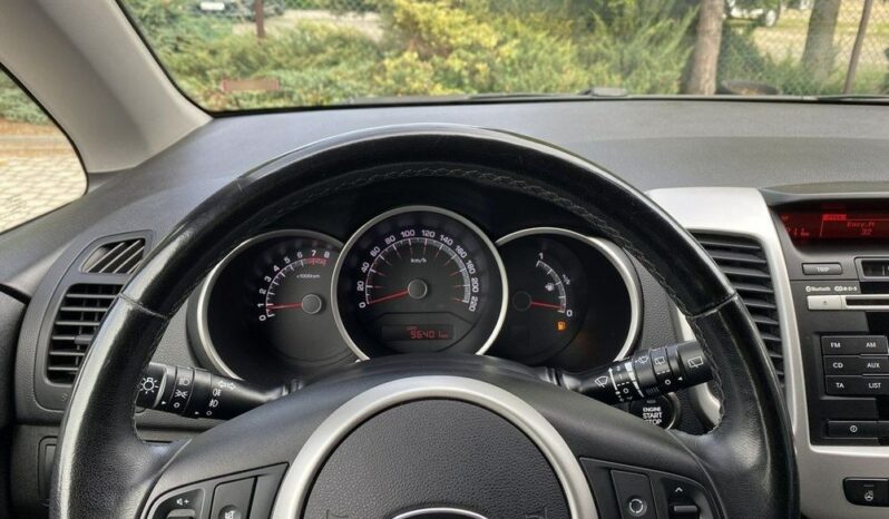 KIA Venga  | FWD (przód) | Manualna | 90 KM | Czarny full