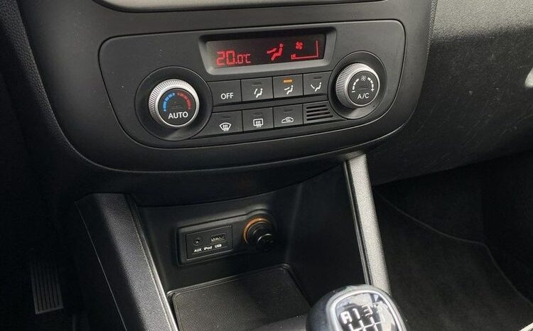 KIA Venga  | FWD (przód) | Manualna | 90 KM | Czarny full