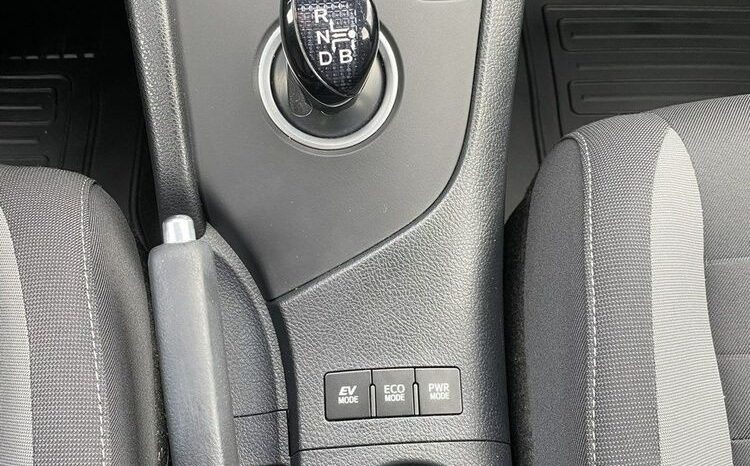 TOYOTA Auris  | FWD (przód) | Automatyczna | 99 KM | Szary full