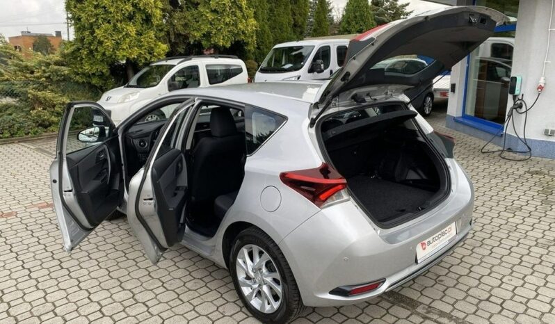 TOYOTA Auris  | FWD (przód) | Automatyczna | 99 KM | Szary full