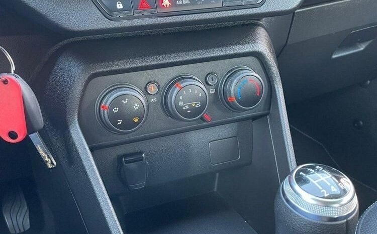 DACIA Sandero  | FWD (przód) | Manualna | 67 KM | Biały full