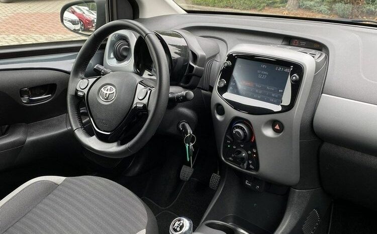 TOYOTA Aygo  | FWD (przód) | Manualna | 72 KM | Szary full