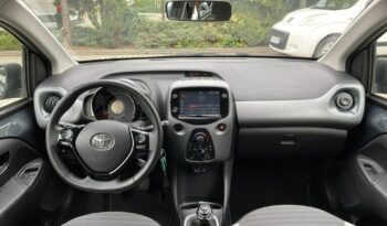 TOYOTA Aygo  | FWD (przód) | Manualna | 72 KM | Szary full