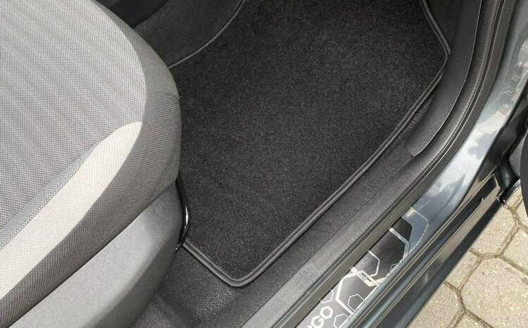 TOYOTA Aygo  | FWD (przód) | Manualna | 72 KM | Szary full