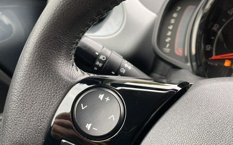 TOYOTA Aygo  | FWD (przód) | Manualna | 72 KM | Szary full