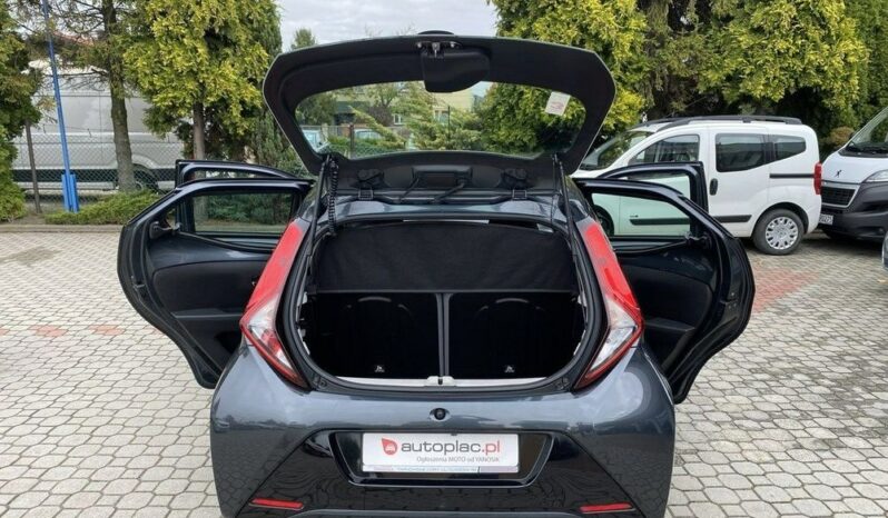 TOYOTA Aygo  | FWD (przód) | Manualna | 72 KM | Szary full