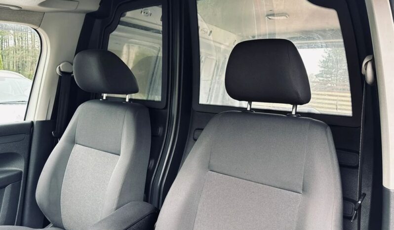 VOLKSWAGEN Caddy | FWD (przód) | Manualna | 102 KM | Biały full