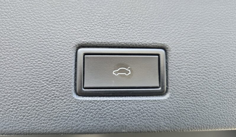 VOLKSWAGEN T-Roc  | FWD (przód) | Automatyczna | 150 KM | Szary full