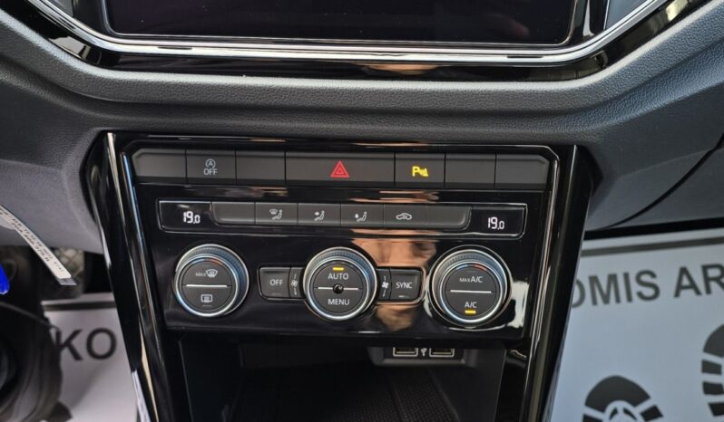 VOLKSWAGEN T-Roc  | FWD (przód) | Automatyczna | 150 KM | Szary full