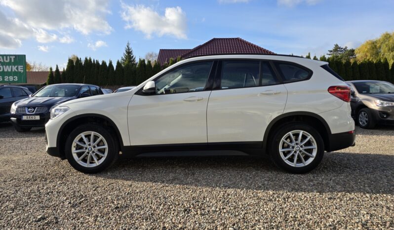 BMW X1  | 4×4 (stały) | Automatyczna | 190 KM | Biały full