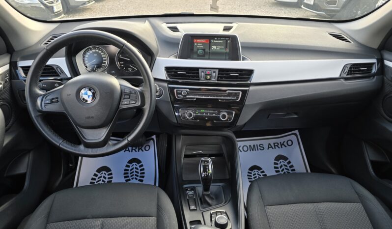 BMW X1  | 4×4 (stały) | Automatyczna | 190 KM | Biały full