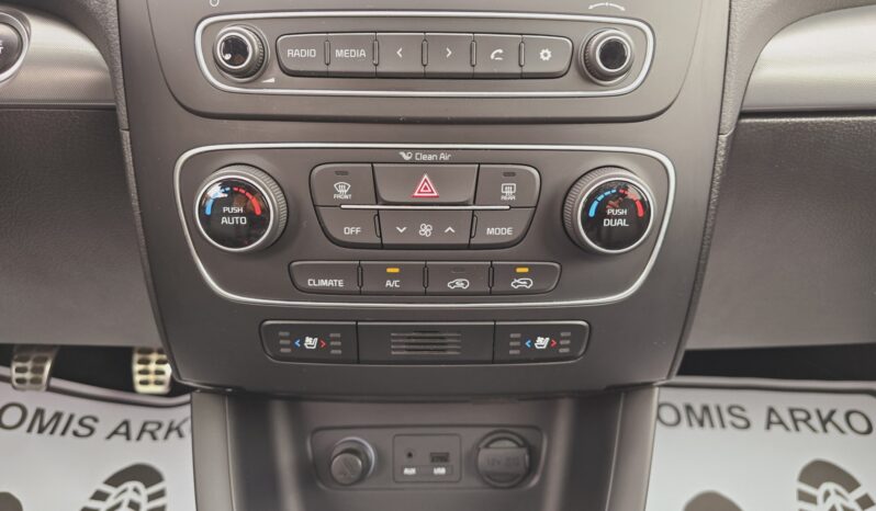 KIA Sorento  | 4×4 (stały) | Manualna | 198 KM | Czarny full