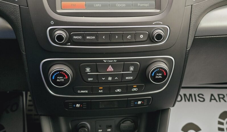 KIA Sorento  | 4×4 (stały) | Manualna | 198 KM | Czarny full