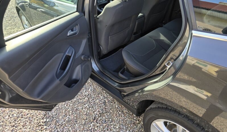 FORD Focus  | FWD (przód) | Manualna | 125 KM | Szary full