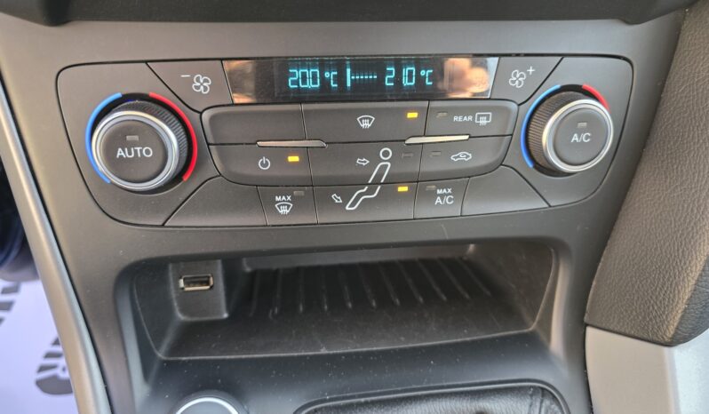 FORD Focus  | FWD (przód) | Manualna | 125 KM | Szary full