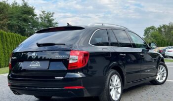 SKODA   Superb     140 KM    Manualna    FWD (przód)    Czarny full
