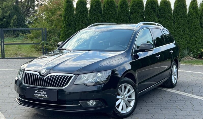 SKODA   Superb     140 KM    Manualna    FWD (przód)    Czarny full