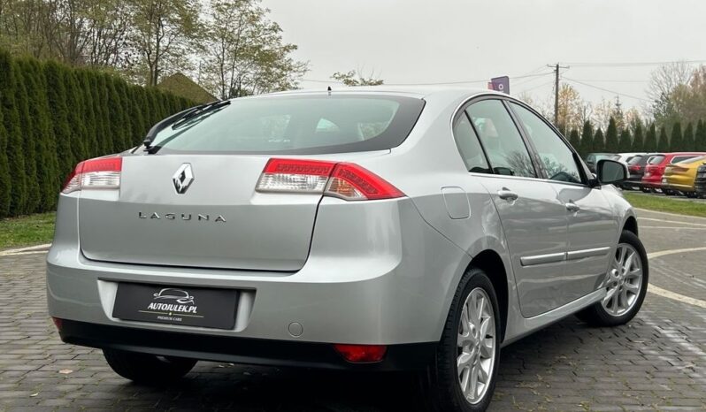 RENAULT   Laguna     140 KM    Manualna    FWD (przód)    Szary full