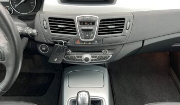 RENAULT   Laguna     140 KM    Manualna    FWD (przód)    Szary full