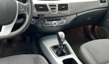 RENAULT   Laguna     140 KM    Manualna    FWD (przód)    Szary full