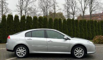 RENAULT   Laguna     140 KM    Manualna    FWD (przód)    Szary full