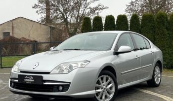 RENAULT   Laguna     140 KM    Manualna    FWD (przód)    Szary full