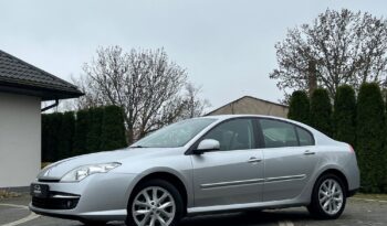 RENAULT   Laguna     140 KM    Manualna    FWD (przód)    Szary full