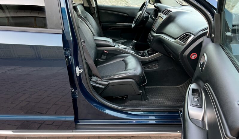 FIAT Freemont  | 4×4 (doł. automatycznie) | Automatyczna | 170 KM | Inny kolor full