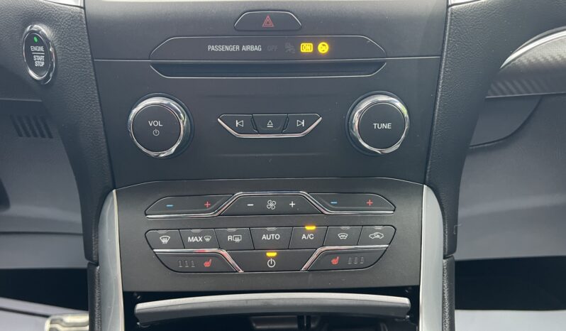 FORD S-Max  | FWD (przód) | Automatyczna | 190 KM | Bordowy full