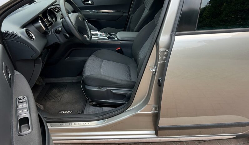 PEUGEOT 3008  | FWD (przód) | Automatyczna | 163 KM | Złoty full