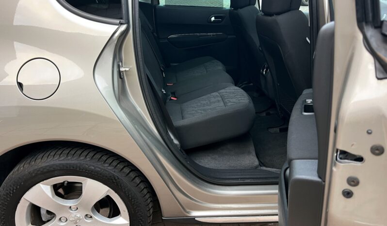 PEUGEOT 3008  | FWD (przód) | Automatyczna | 163 KM | Złoty full