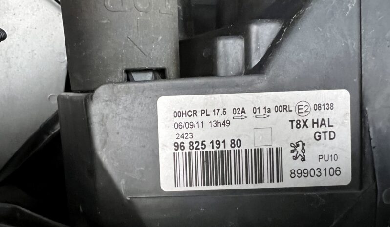 PEUGEOT 3008  | FWD (przód) | Automatyczna | 163 KM | Złoty full