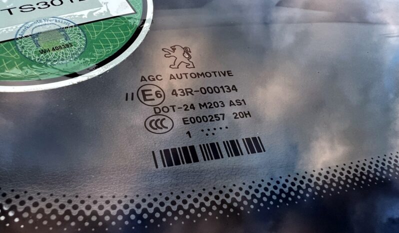 PEUGEOT 3008  | FWD (przód) | Automatyczna | 163 KM | Złoty full