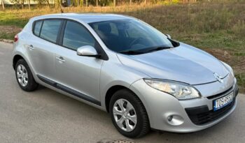 Renault Megane  | Fwd (Przód) | Manualna | 100 Km | Srebrny