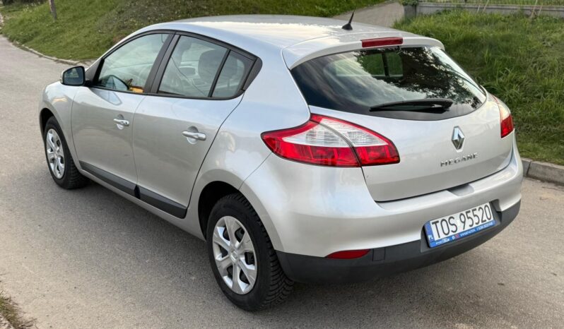 RENAULT Megane  | FWD (przód) | Manualna | 100 KM | Srebrny full